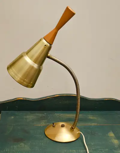 FANTASTIC AND RARE ATOMIC ADJUSTABLE GOOSENECK 1960'S DESK LAMP, REAL WOOD AND GOLD PLATED ALUMINUM...