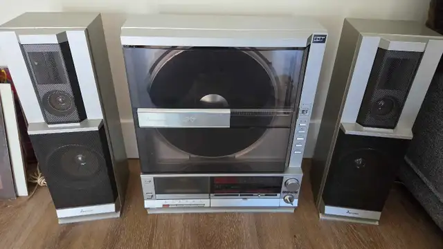 Mitsubishi Vertical Turntable X7