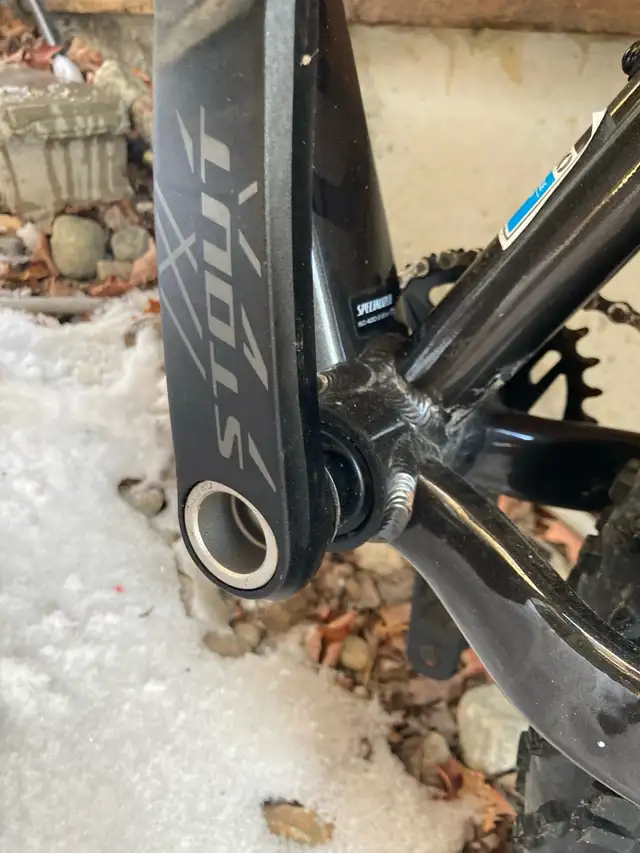 Men’s Specialized Fat Bike -large in Other in Gatineau - Image 6