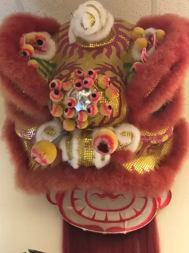 Chinese lion head for lion dance in Arts & Collectibles in Delta/Surrey/Langley - Image 5