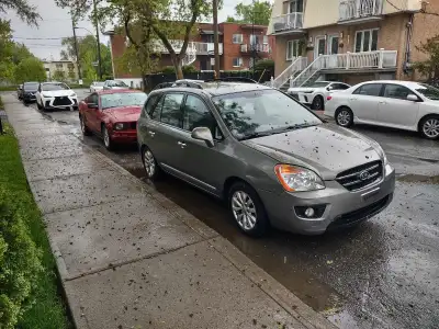 Montréal H1L Rondo 2010 2.4L 4 cylindre FWD 268000KM Moteur et transmission A1 Bluetooth, banc chauf...