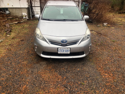 2011 Prius V - fuel saver 