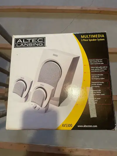 Altec Lansing AVS300 Powered Speakers – Great Condition, View more