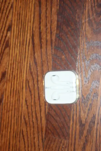 Apple wired Earbuds NEW in Sealed PKG, View more