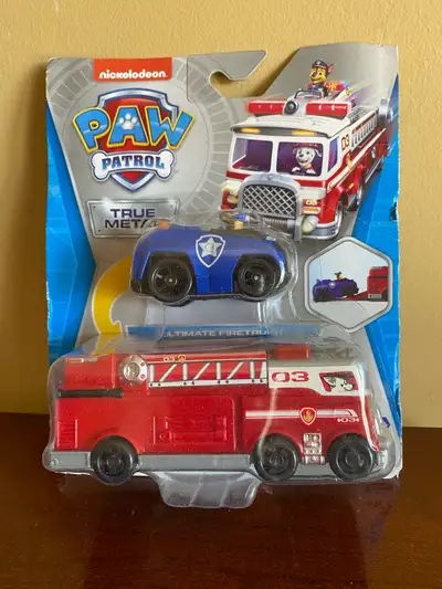 Spin Master Paw Patrol True Metal Ultimate Firetruck, View more
