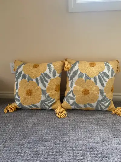 Sofa or bed pillows, View more