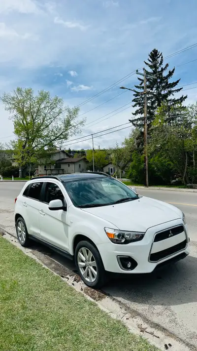 2013 Mitsubishi RVR GT AWD with 164,000 km and Active Alberta status. Runs and drives well and is me...