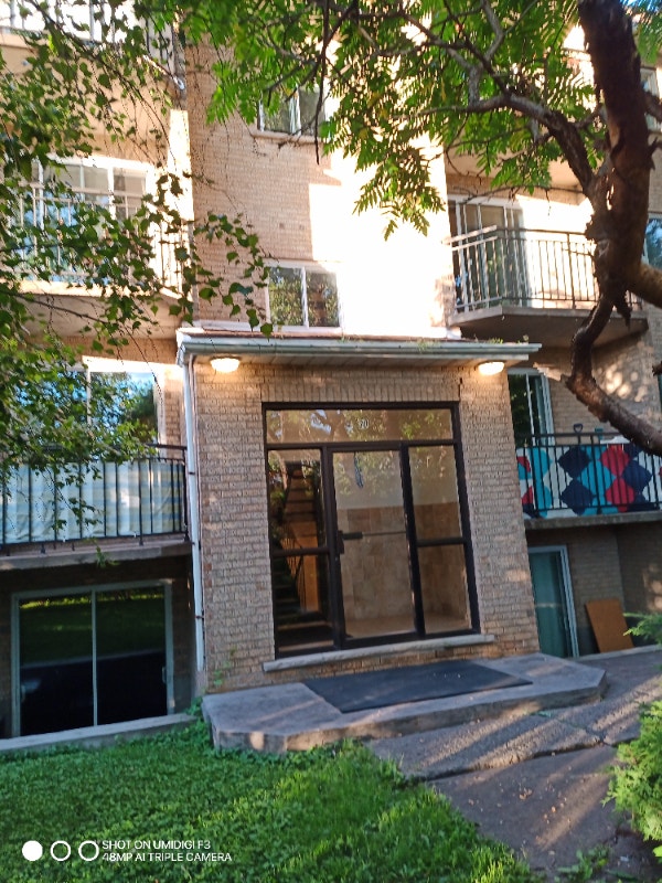 4 1/2 à louer à Longueuil / Rénové / Style Condo Locations longue