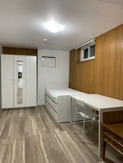 Single room for 1 person: $850 Available Now! Move in Sept 1st 2026 Brand new: -kitchen -washroom -s...