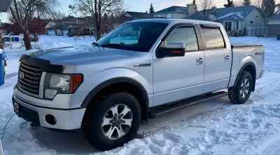 2011 F150 4x4 crew cab in amazing condition! Very hard to find these with both low km’s and no rust!...