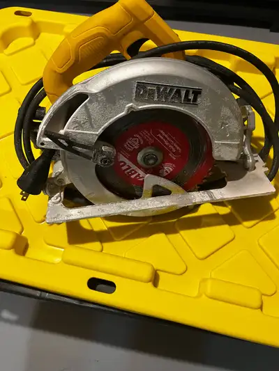 Dewalt skill saw , View more