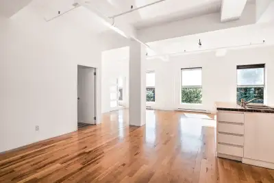 SPRAWLING SUN-FLOODED 2BR LOFT CONDO-Plateau - McGill- 2CH LOFT