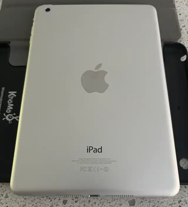 All Original Apple iPad Mini 1st Gen 16gb in iPads & Tablets in Napanee - Image 4
