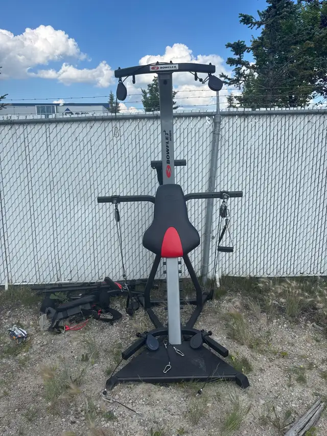 Bowflex xceed in Exercise Equipment in Edmonton - Image 2
