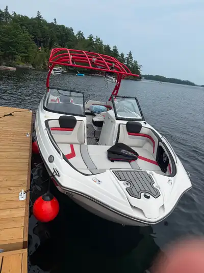 Yamaha 242 XE 2018 with matching trailer, View more