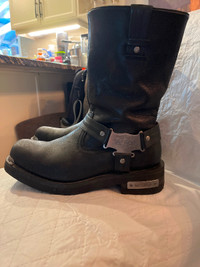HD boots size 11