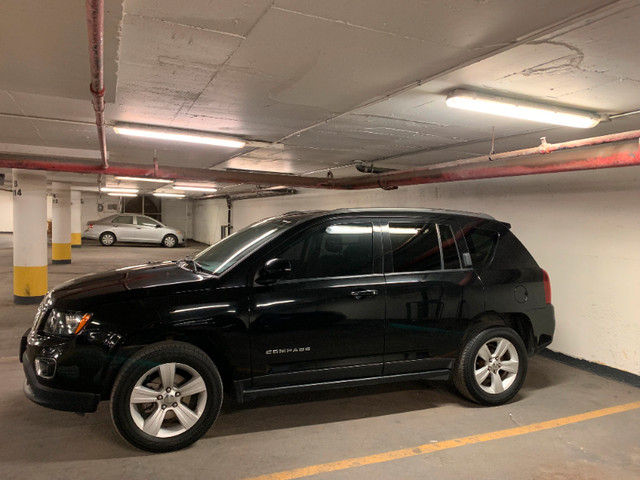 Jeep Compass 2016 4X4 High Altitude with Sun Roof 2.4L in Cars & Trucks in City of Toronto - Image 2