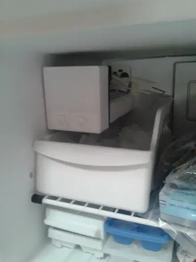 used Ice maker / kenmore / Machines a glacons, View more