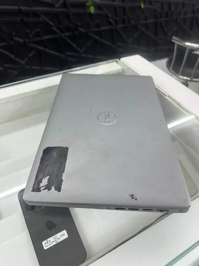 Dell Latitude 5410 in Laptops in Laval / North Shore - Image 5