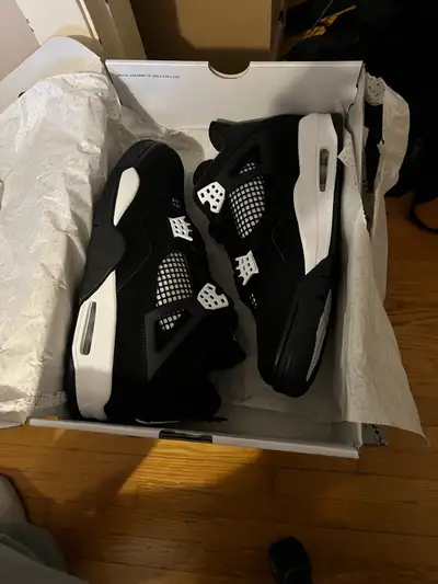 Jordan 4 white thunder, View more