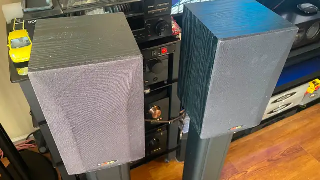 Polkaudio R15 Speakers in Speakers in Brantford - Image 3