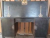 1800's Antique Oak Desk - Amazing condition!