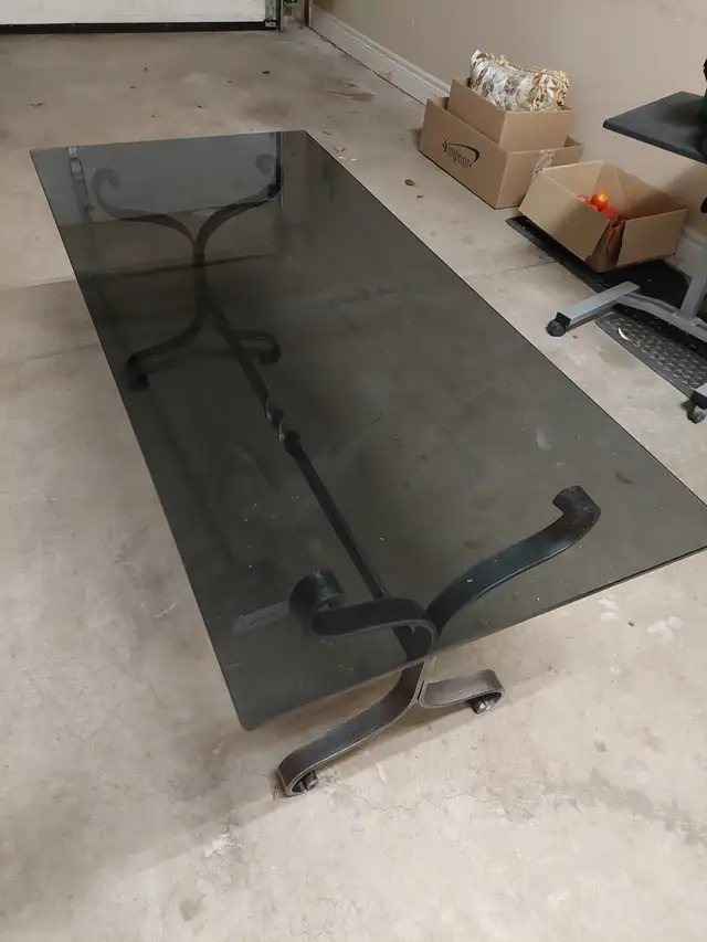 COFFEE TABLE WROUGHT IRON AND SMOKED GLASS63838169115777122