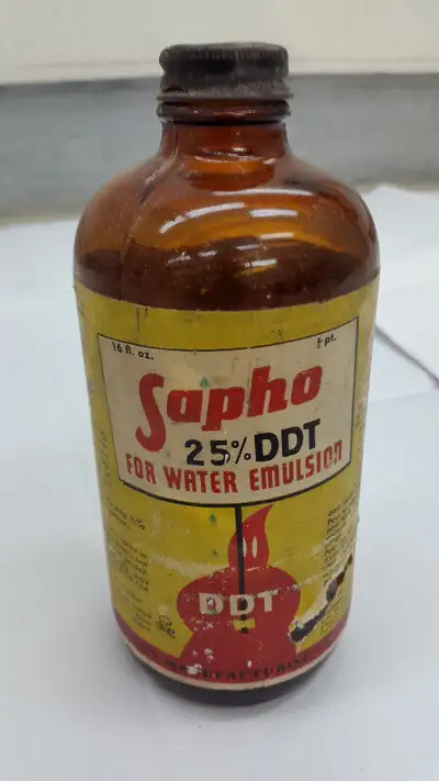Bouteille vintage de DDT, View more