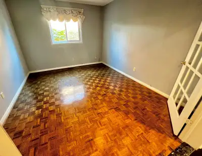 ✨ Spacious Private Room for Rent – Available April 1, 2026 ✨ Looking for a clean, quiet, and respons...