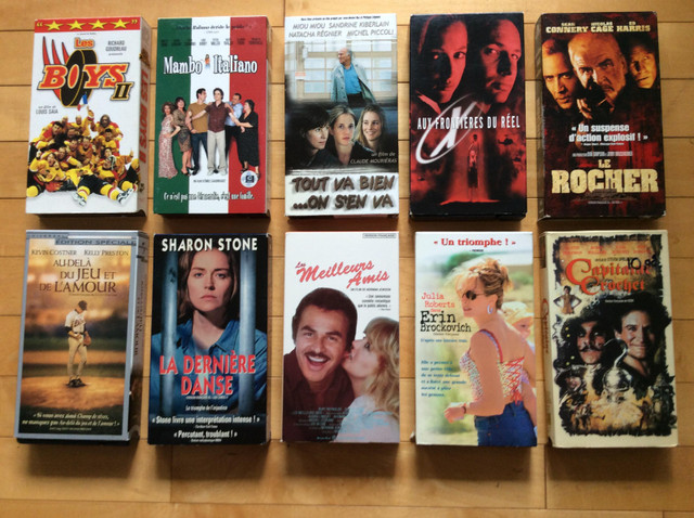 Lot de 10 Films VHS dans CD, DVD et Blu-ray  à Ville de Québec