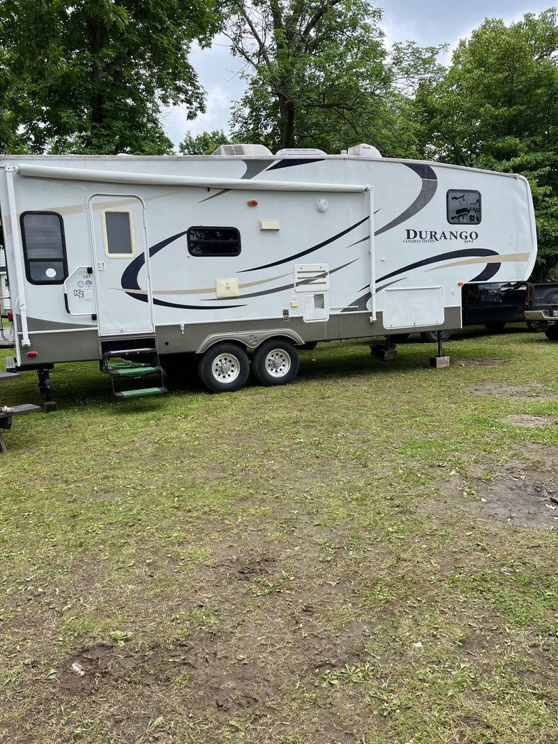 5th Wheel travel trailer Travel Trailers & Campers Trenton Kijiji