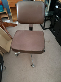 Older style computer/office chair