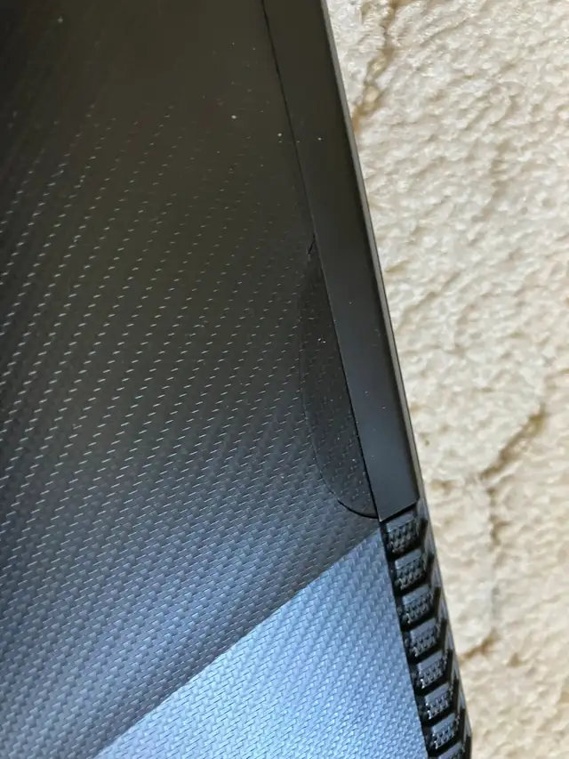 Lenovo Y520 GTX 1060 Gaming Laptop in Laptops in Calgary - Image 4