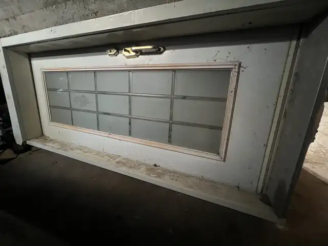 porte extérieur acier avec son cadre et vitre thermo in Windows, Doors & Trim in City of Montréal - Image 2