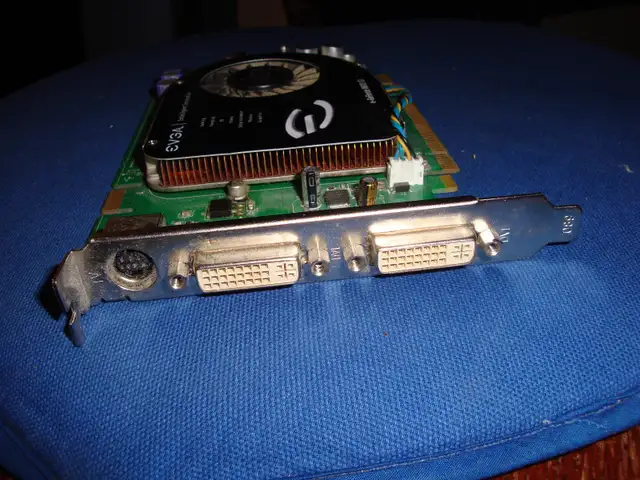 e-GeForce 8600 GT570611588127805442