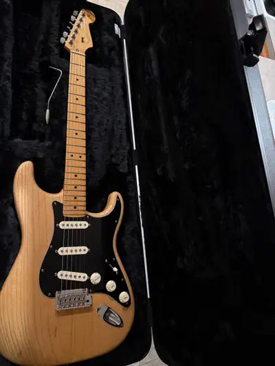 fender american standard strat, View more