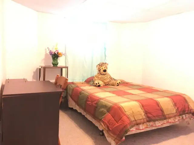 Room near Century Park for a female $650