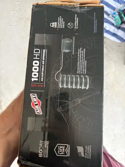 Brand New in box air lift rear air bags for Ram 1500, fits years 2019+ but might fit previous years...