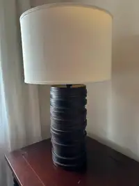 Table lamp / lampe de table