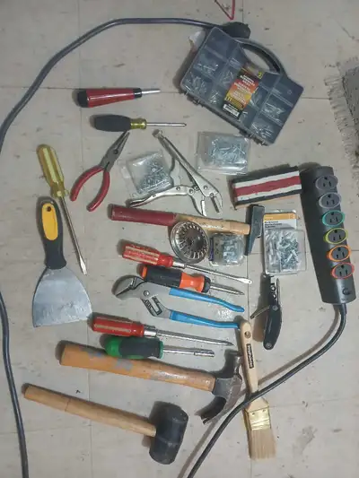 outils a vendre , View more