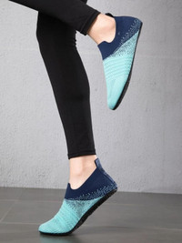 Knit Colorblock Wide Fit Yoga Shoes Water Shoes Size 9-12