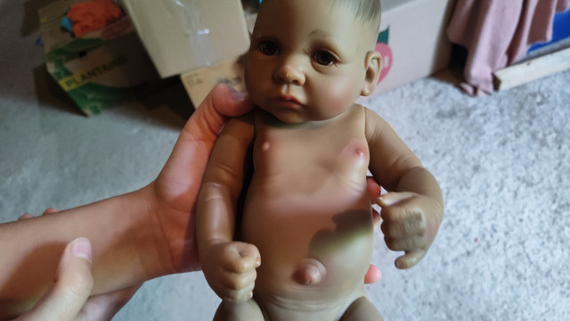 Poupée nouveau-né fille très réaliste - realistic newborn doll dans Jouets et jeux  à Laurentides
