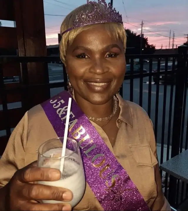 Get your hair done64985471839619124