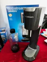 Sodastream Genesis - Sparkling Beverage Maker - Black