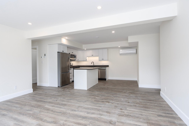 2 bedroom (lower) units  in Long Term Rentals in Sudbury - Image 2