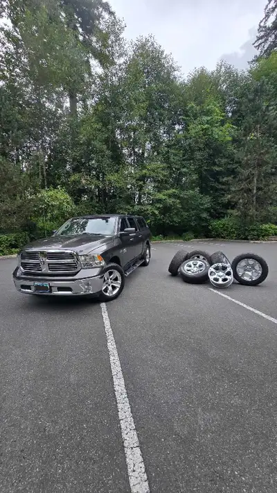 2019 RAM 1500 Crew Cab 5.7L HEMI V8 – Mint Condition *Open to Negotiate* If you're looking for a pow...