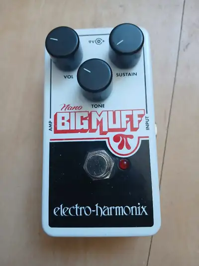 Electroharmonix Big muff nano pedal, View more