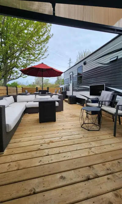 “Prime location” Nicely maintained newer 2-bedroom cottage clean and fully equipped. Sleeps 8 very c...