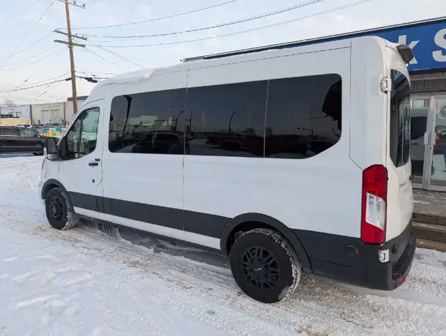 2020 FORD TRANSIT 350 XLT ★ALL WHEEL DRIVE★ MIDROOF 12 PASSENGER in Cars & Trucks in Edmonton - Image 3
