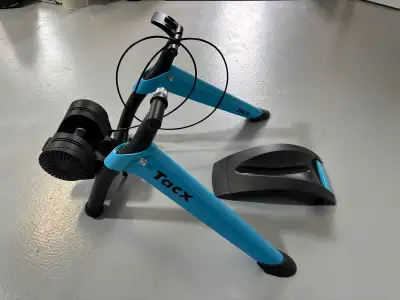 Base d’entraînement de vélo Tacx boost, View more